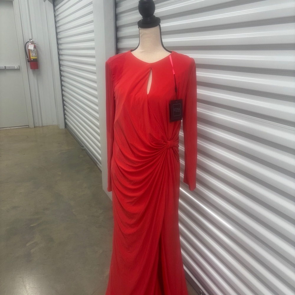 IEENA for Mac Duggal Red Long Sleeve Formal Gown Size 10 NWT